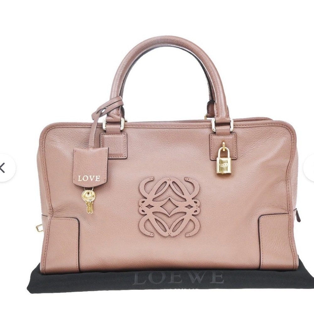 Paris sourced authentic handbags and accessories